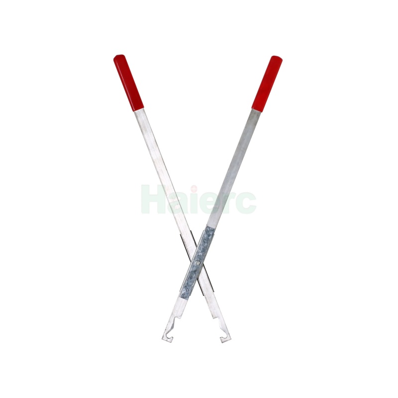 Công cụ phụ trợ thiết lập bẫy chân lò xo X HC2715, cán kim loại dài 60,5 cm với tay cầm đỏ dùng để thao tác bẫy
