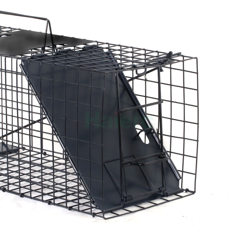 Lồng bẫy động vật sống có thể gấp gọn 62,5x21,5x19,1cm, lưới thép chịu lực cao, dùng để kiểm soát côn trùng và bắt các loài như mèo hoang, thỏ, gấu mèo, opossum.